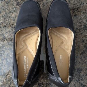 7.5M Naturalizer Women's Black Comfort Shoes